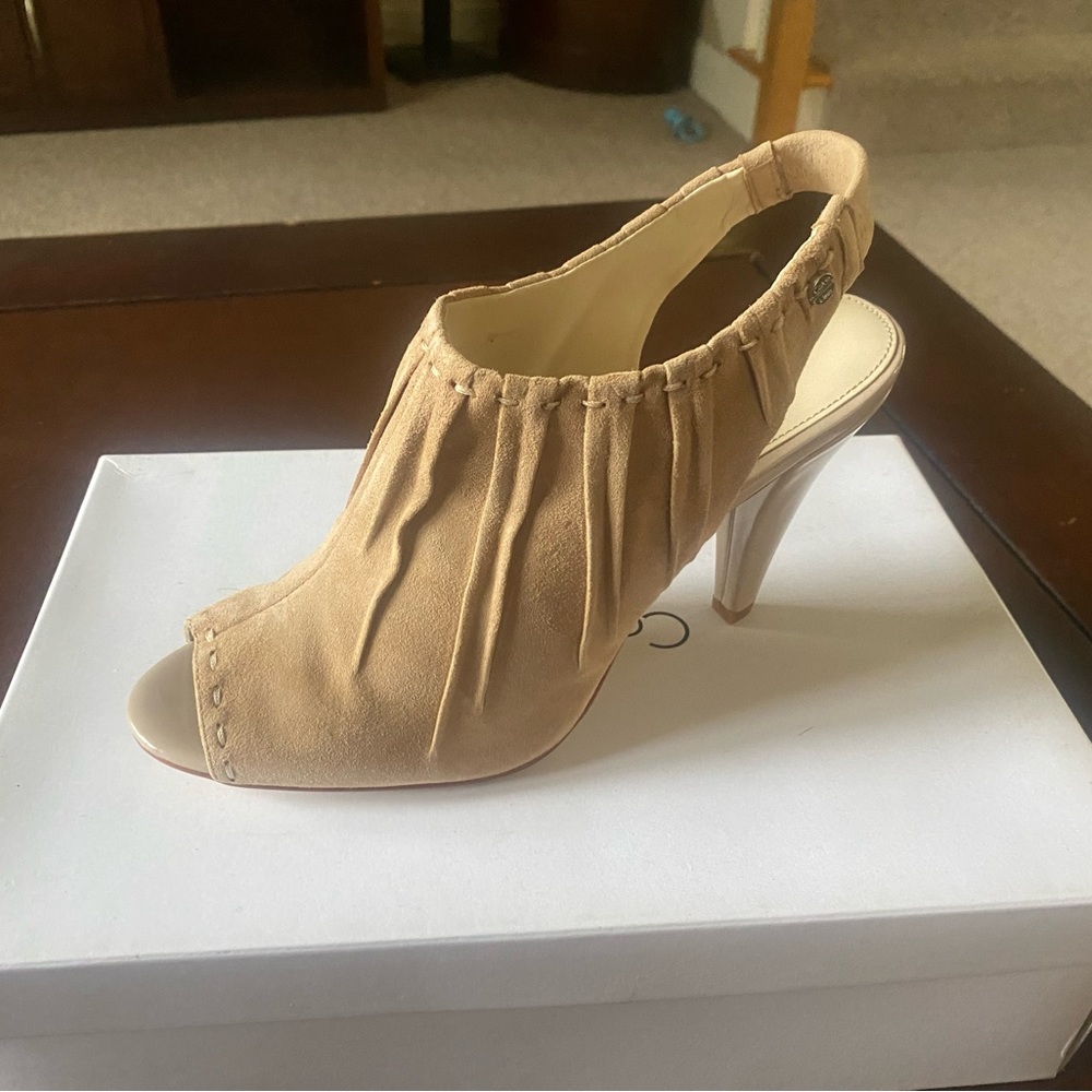 Calvin Klein Iona Kid Suede Sandals - sz 9.5 (NEW)